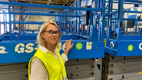 Kranpunkten sustainability officer Petra Lampa demonstrates the company's fleet of electric scissor lifts